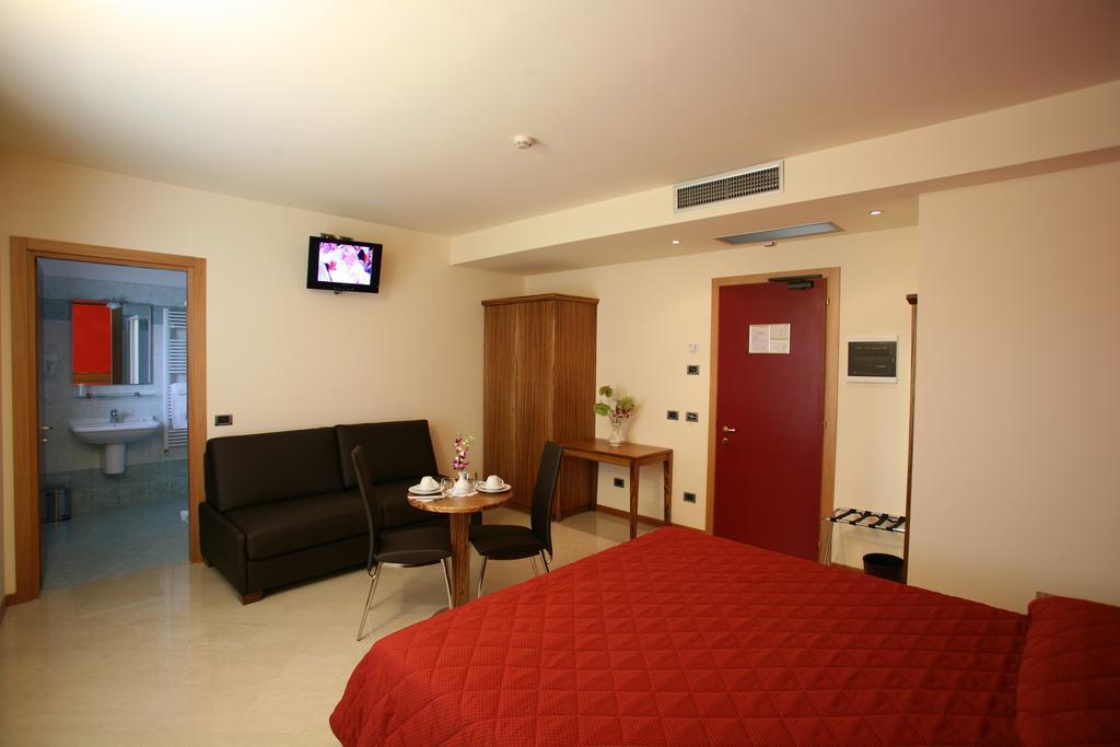 Hotel 5 Vie Almenno San Salvatore Bilik gambar
