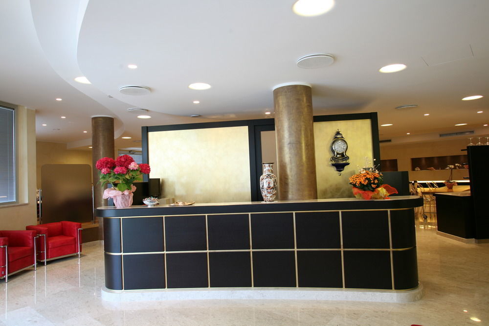 Hotel 5 Vie Almenno San Salvatore Luaran gambar